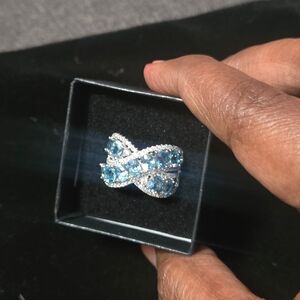 Elegant Blue and Silver Women's Ring